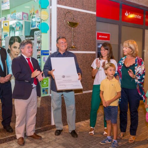Reconocimiento a las farmacias centenarias de Lanzarote en el Día Mundial del Farmacéutico