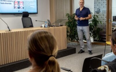 Treinta colegiados se forman para comprender los fundamentos básicos en el manejo de las RRSS