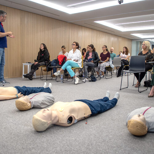 Más de un centenar de farmacéuticos han mejorado su formación en primeros auxilios y Reanimación Cardiopulmonar