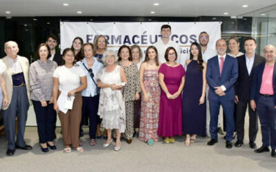 El Colegio reconoce a sus miembros de 50 y 25 años y da la bienvenida a los nuevos colegiados en el Día de la Patrona