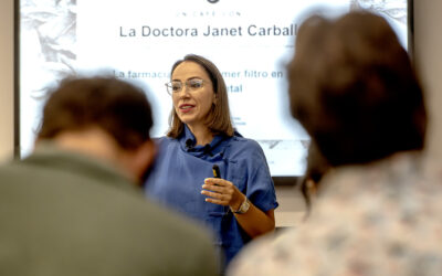 Janet Carballo: «El papel del farmacéutico es vital para pacientes con problemas dentales»